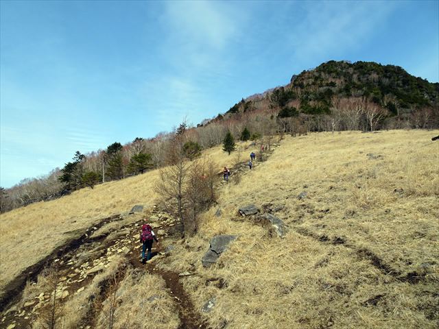 2019年4月28日（日）【中級】岩稜歩き　乾徳山