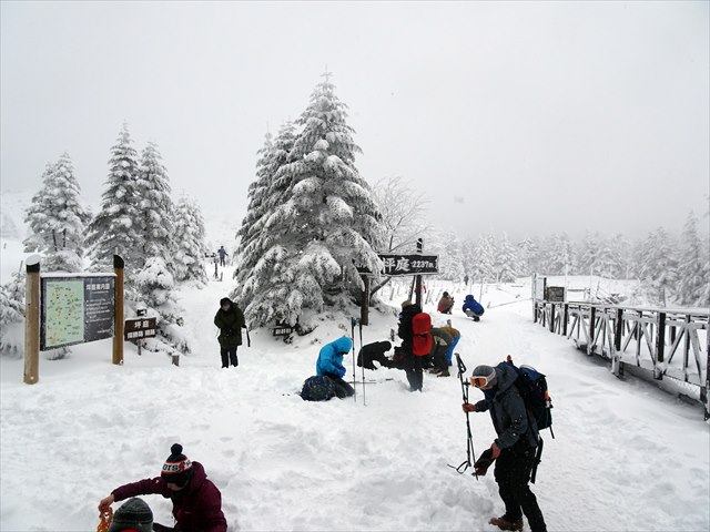 2021年12月19日（日）　【雪山初級】初めての雪山　縞枯山